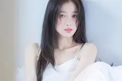 网红小英带货翻车比官网卖得还贵粉丝询问被直接禁言